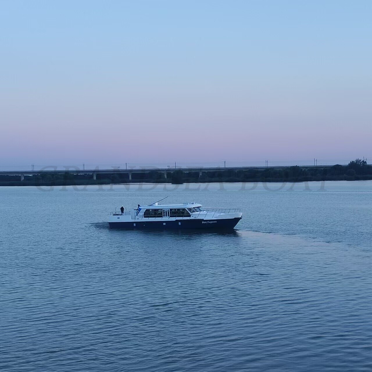 16.8m Passenger Boat at the Chile