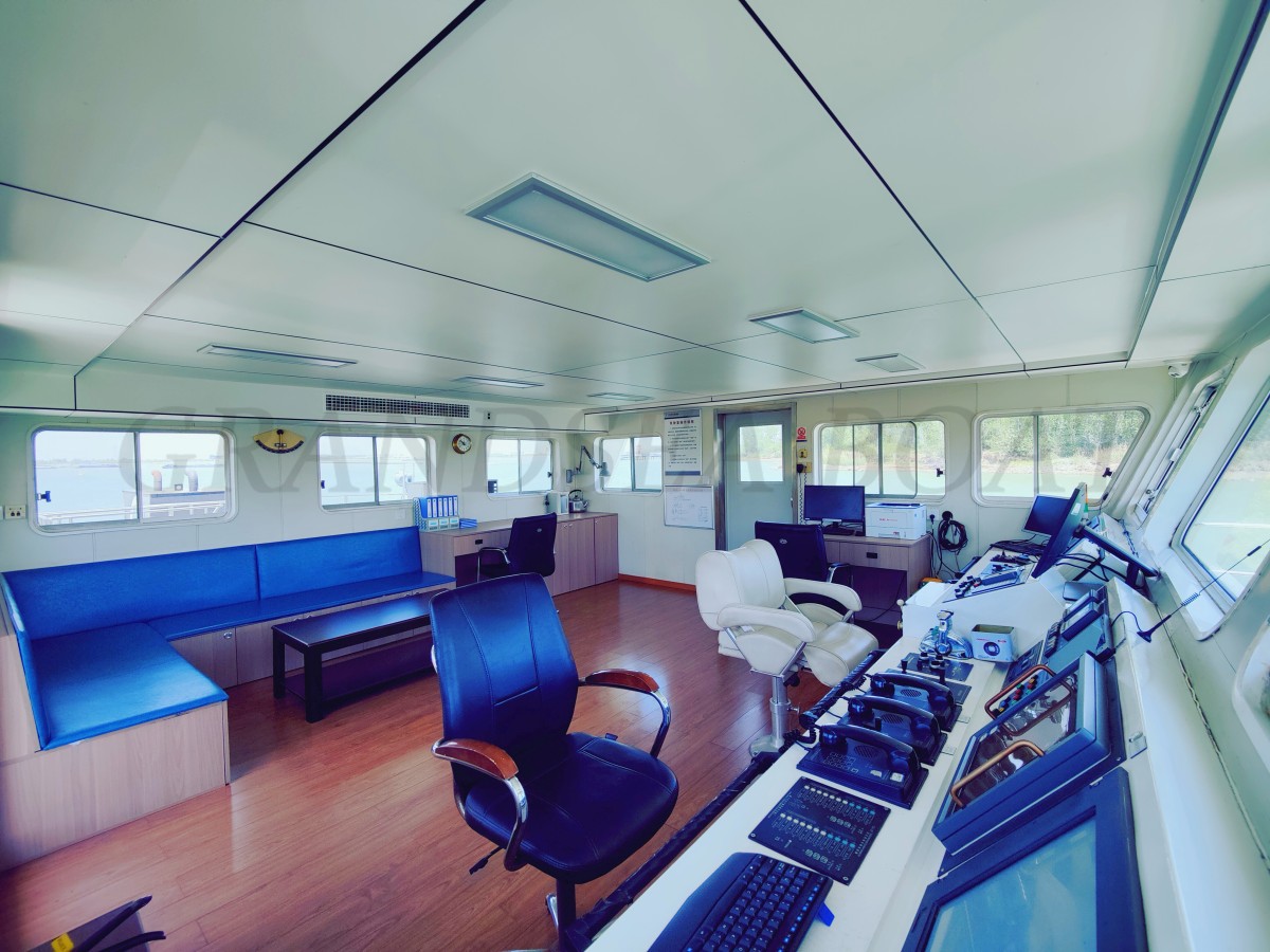 36m passenger 1
