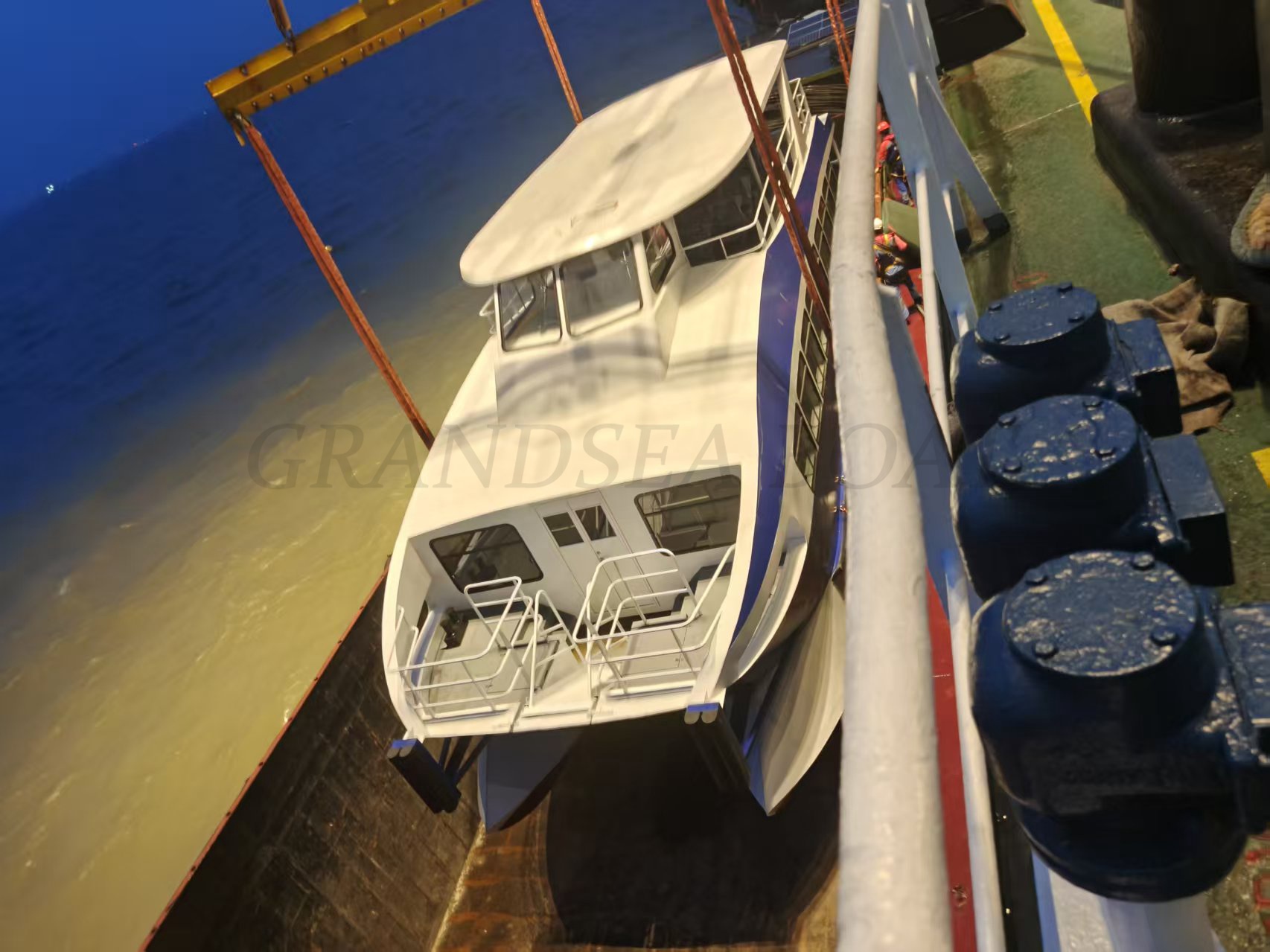 Two 17m 125seats Aluminum Catamaran Passenger Boats Shipped to Bahamas by bulkship