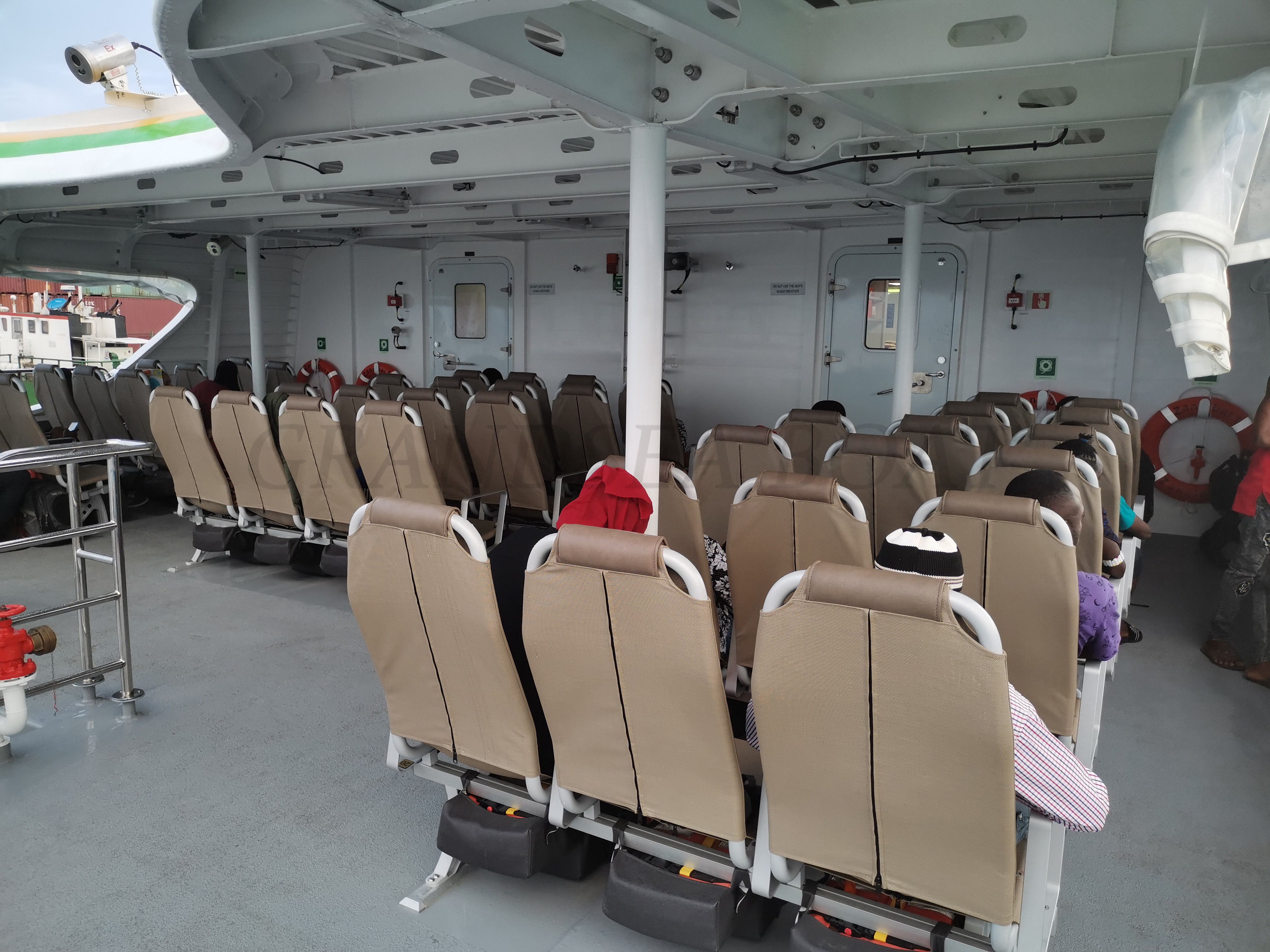 Grandsea 37m Carbon Fiber Hull 260-seater High Speed Catamaran Jet Propulsion Jet Ferry Island Tourism Passenger Boat for sale