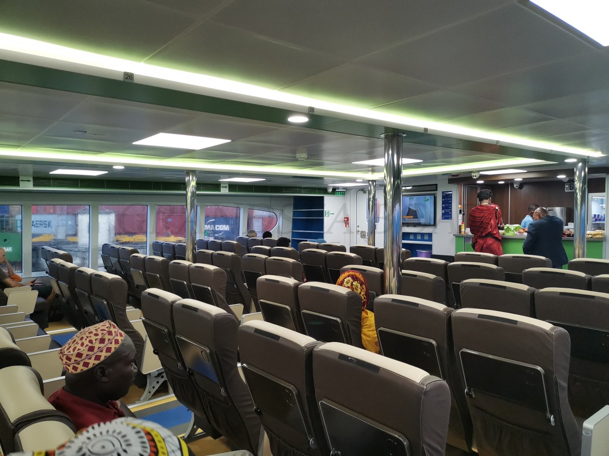Grandsea 37m Carbon Fiber Hull 260-seater High Speed Catamaran Jet Propulsion Jet Ferry Island Tourism Passenger Boat for sale