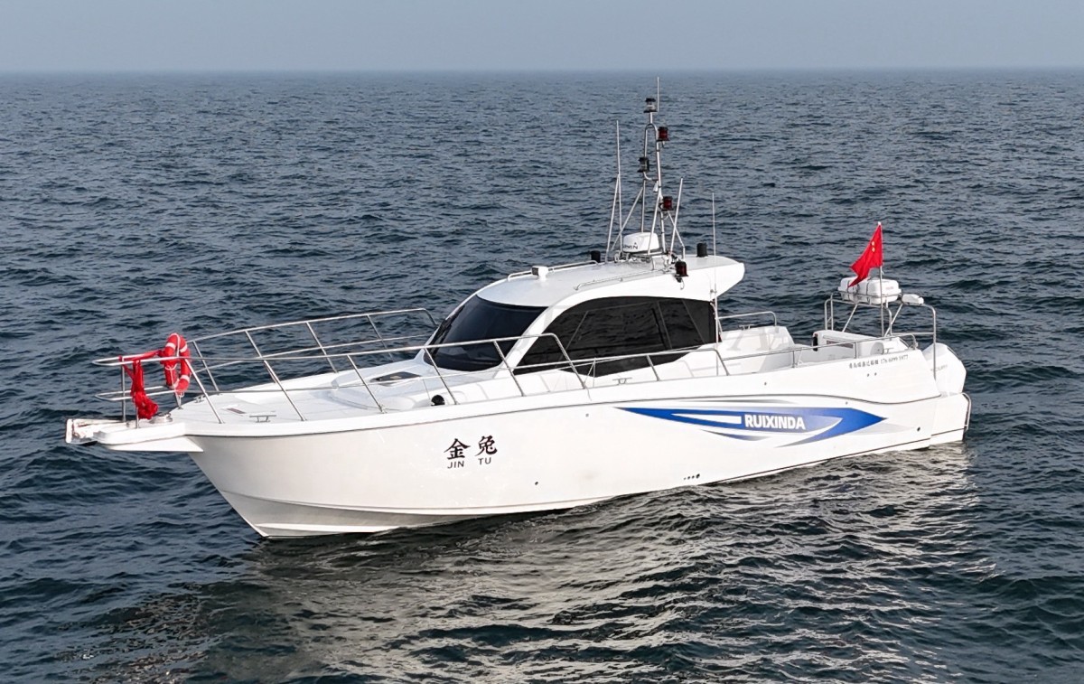 Grandsea Length 12m FRP Family Use Cabin Cruiser Pleasure Sport Fishing Boat for sale