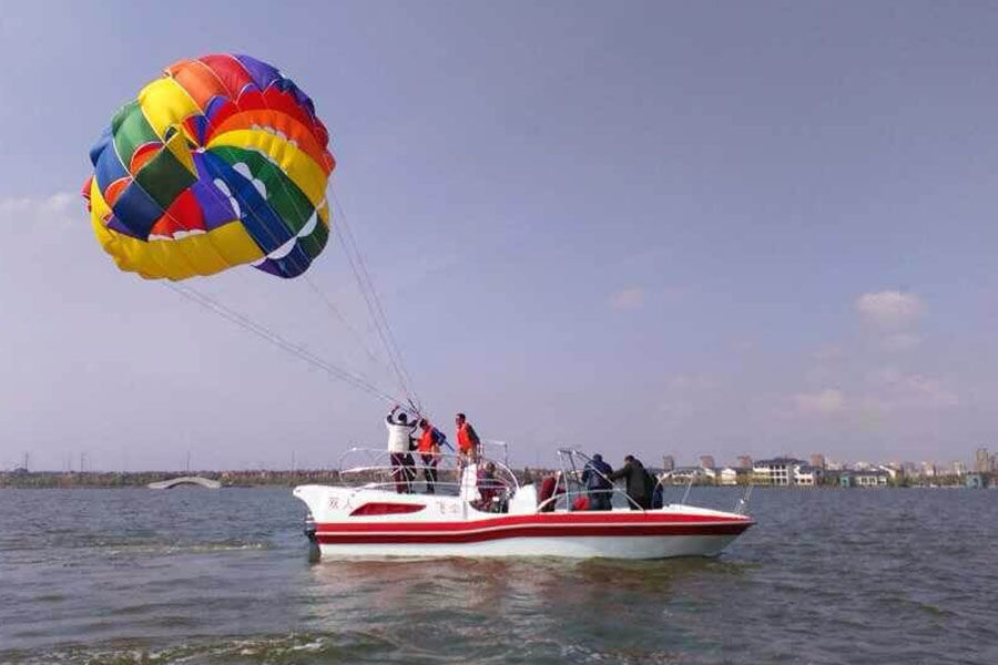 One People Flying Parasailing Boat for Sale