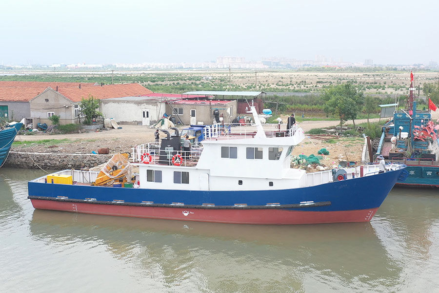 China  Cheap Price Monohull offshore Floating Crane Barge/fire Fighting/anchor Lift/ Multi Function Work Boat for Sale