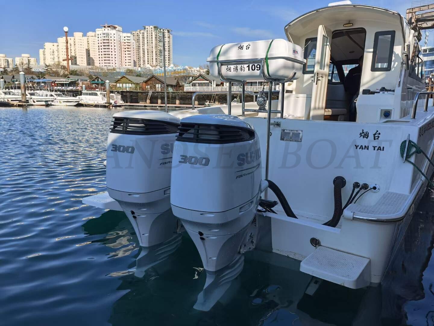 Grandsea 40ft Fiberglass Material High Speed Sport Cabin Fishing Boat with Outboard Engine for sale