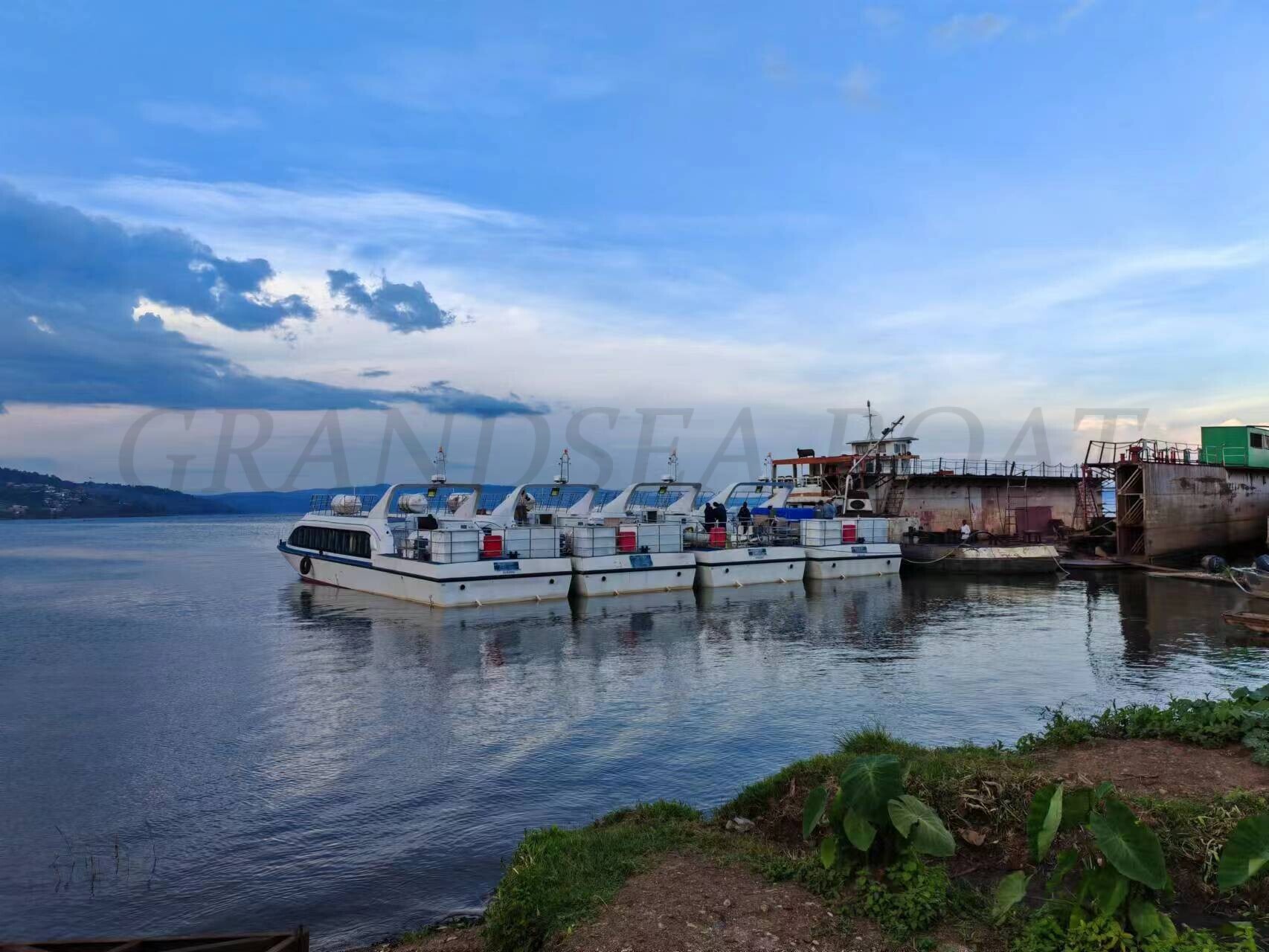 Training for captains and mechanic in Congo.DR