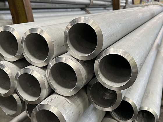 Hot rolled seamless stainless steel pipe