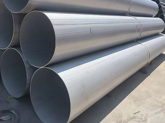 Large diameter stainless steel industrial pipe