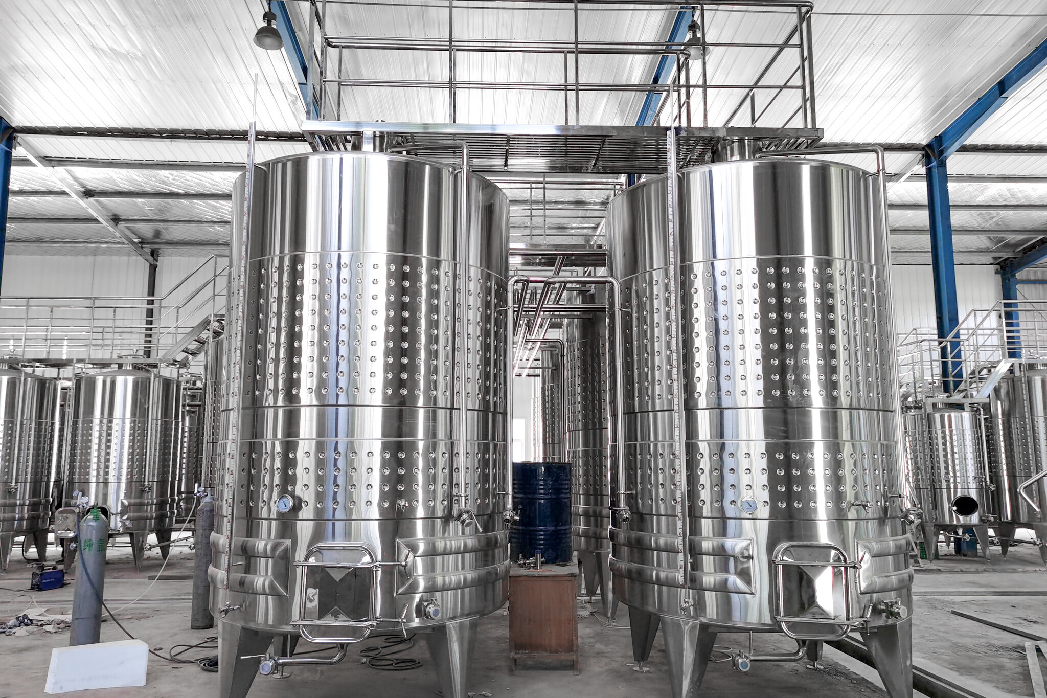 Equipo comercial para la elaboración de Kombucha - Solución integral desde la fermentación hasta el llenado