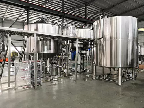 Cervecería de tres recipientes