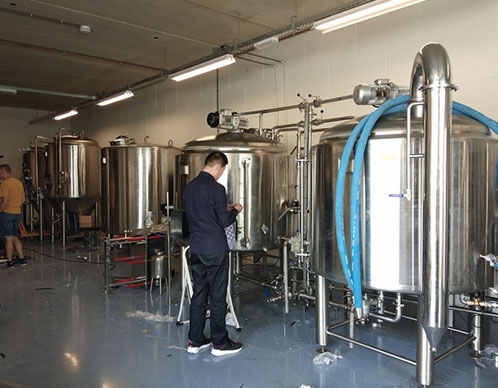 Equipo para la cerveza artesanal