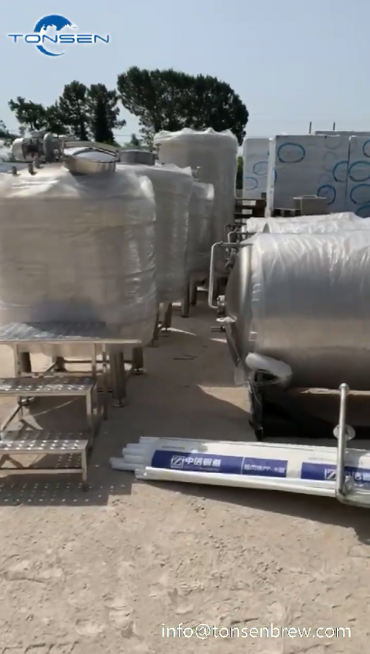 500L Completely Brewing System ha llegado a Italia! ¡Los tanques están bien protegidos!