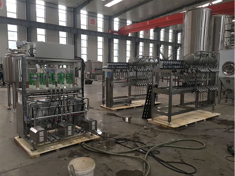 Máquina de tapado de llenado de botellas