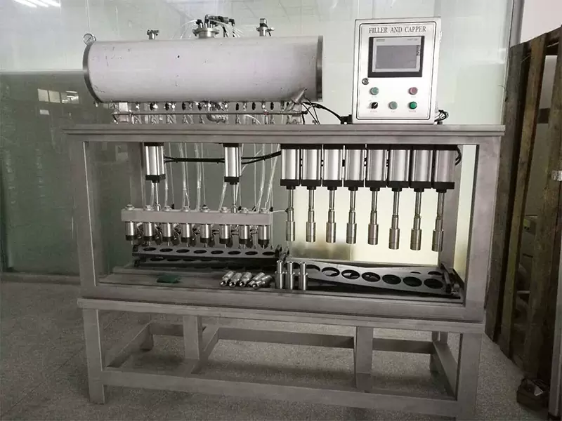 Máquina de tapado de llenado de botellas
