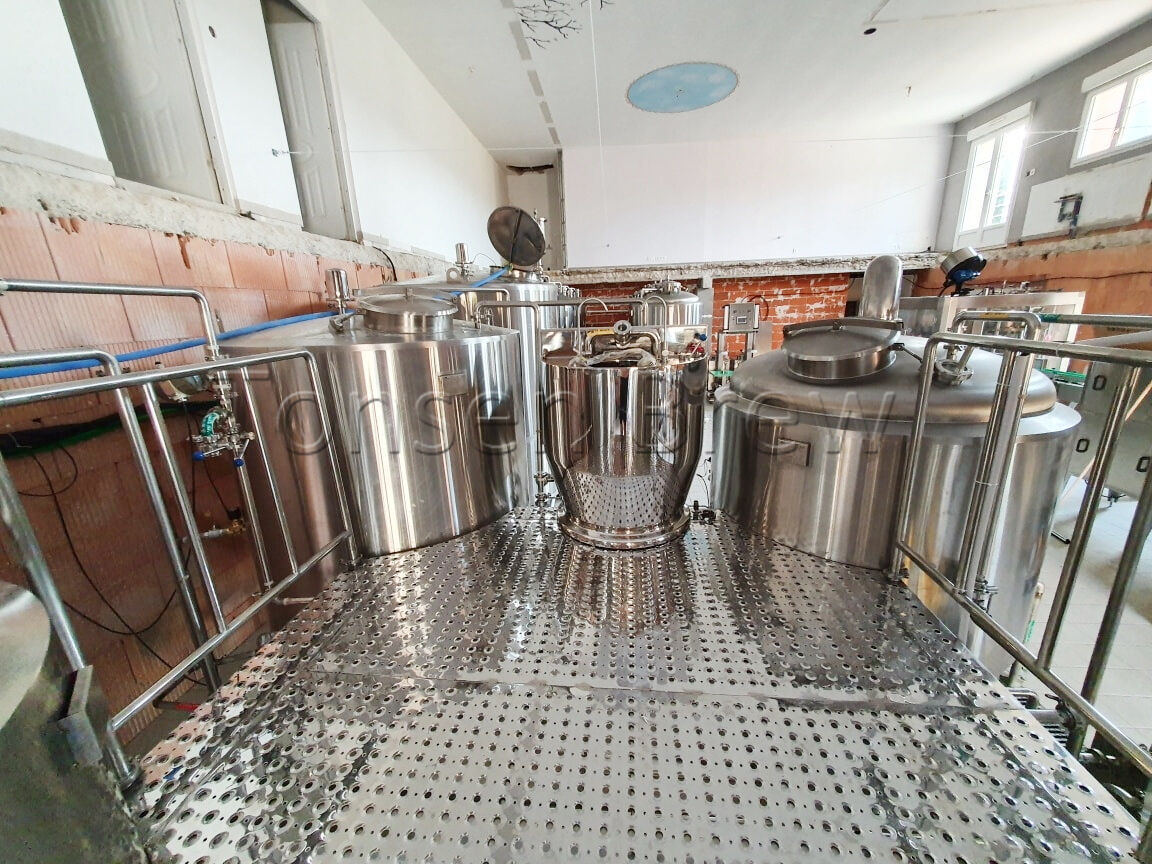 22033 10HL brewery Brasserie La Triple A (4)_expos 22033 10HL brewery Brasserie La Triple A (4)_expos