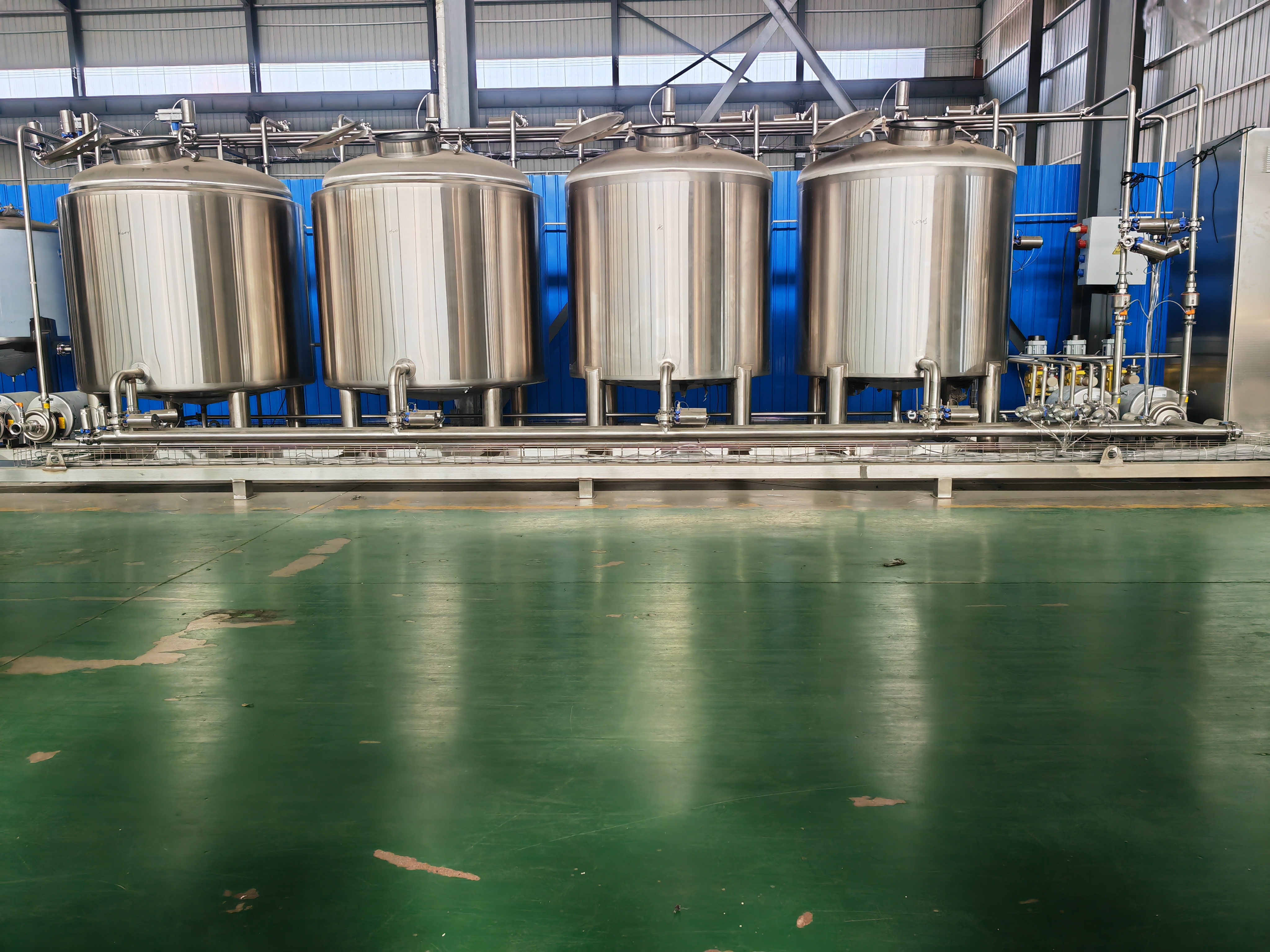 Sistema CIP de 4 tanques de 2000L