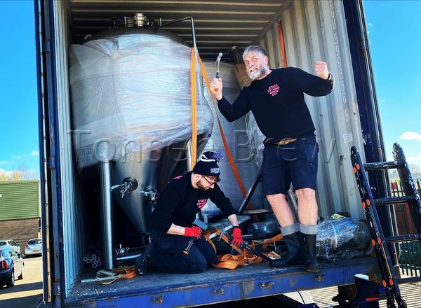 L'équipement Tonsen 10BBL (1170L) est arrivé à la brasserie d'un client anglais !