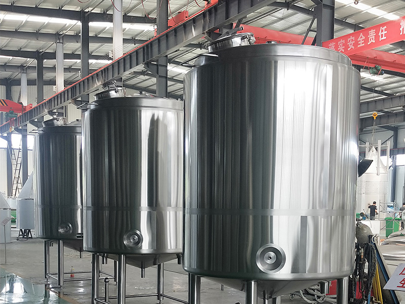 Réservoir de bière lumineux 2000L