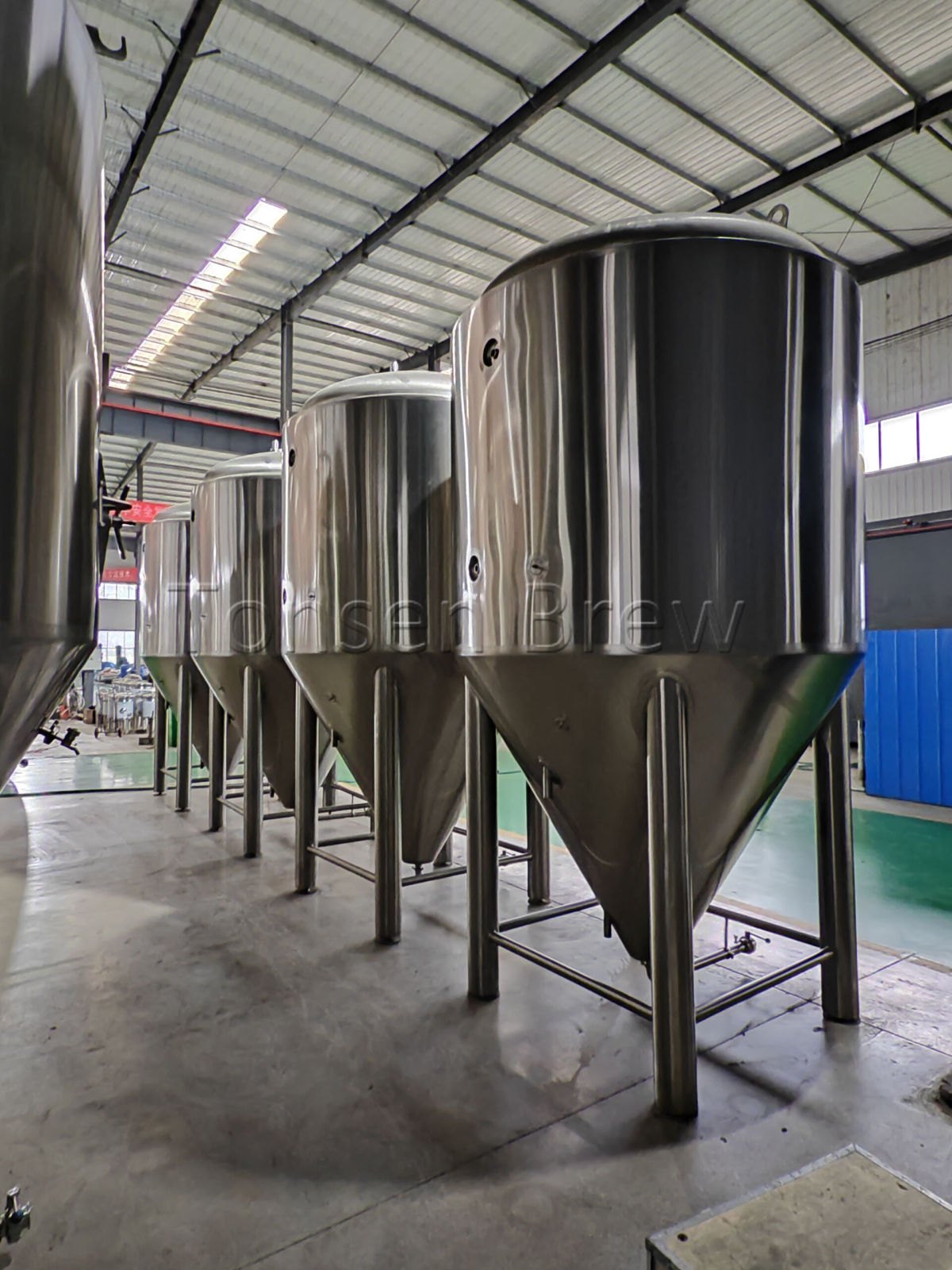 22061 4000l fermentation tank (1).jpg