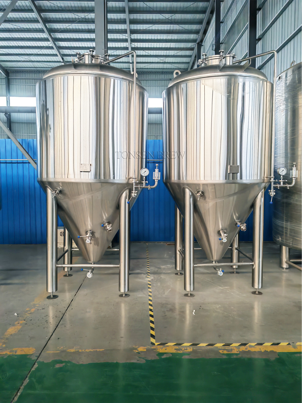 22222 1000L 3 vessel..jpg