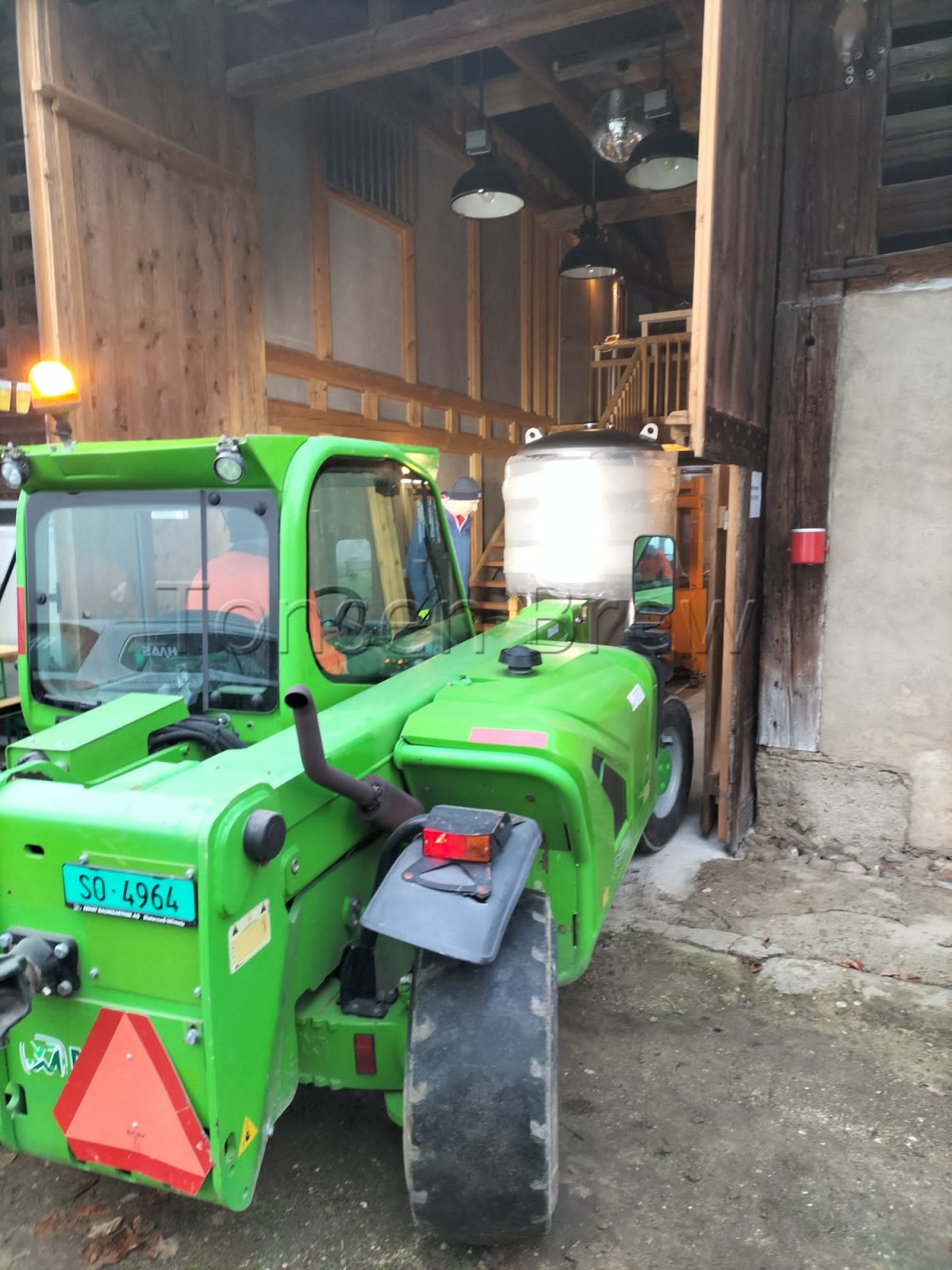 1000l FERMENTATION TANKS (1).png