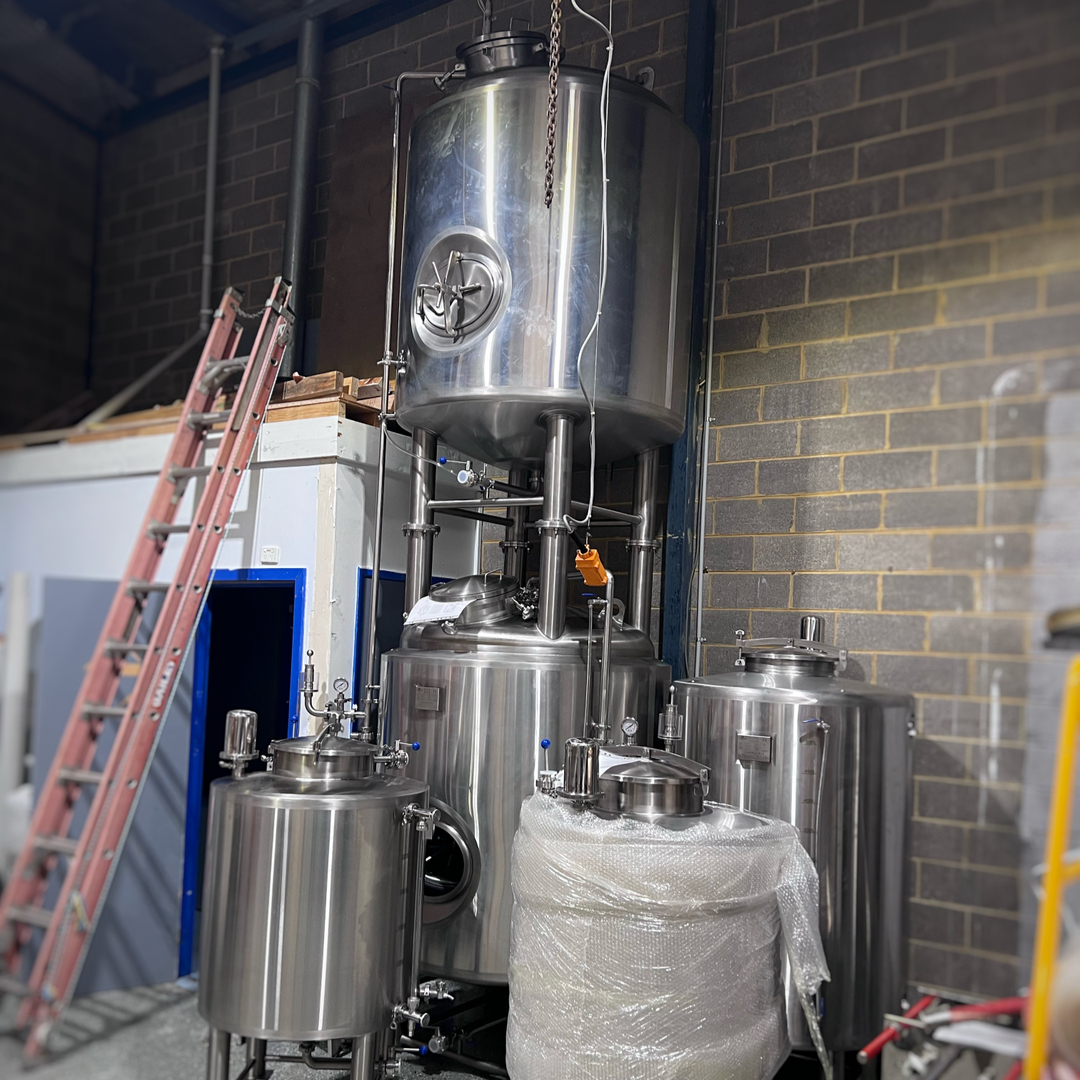 Toutes nos félicitations!!! Le nouveau refroidisseur de glycol et d'autres réservoirs en acier inoxydable sont arrivés avec succès ~ !!!