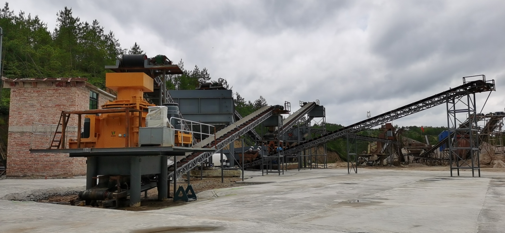 TRIO TV85 crusher plant