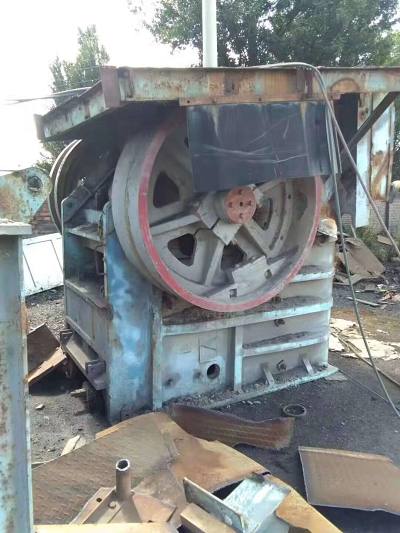 Cedarapids 30 x 42 jaw crusher