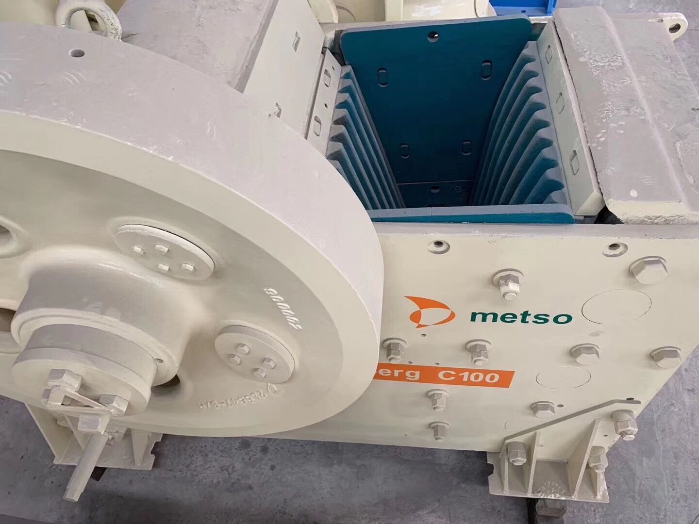 Metso C-100