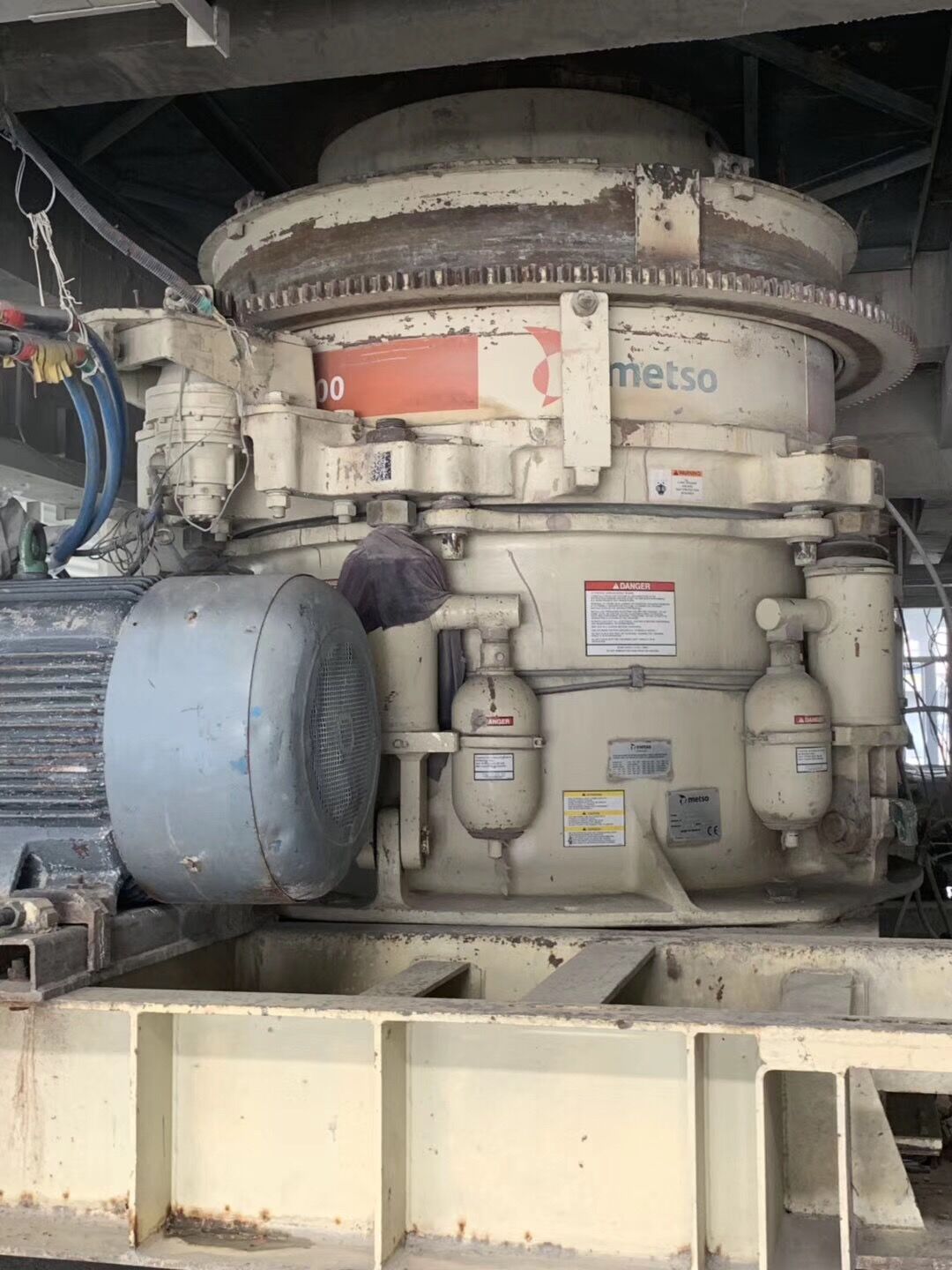 METSO HP400
