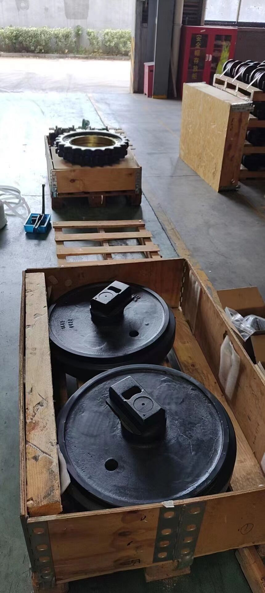 metso LT106 crawler parts export to Russian