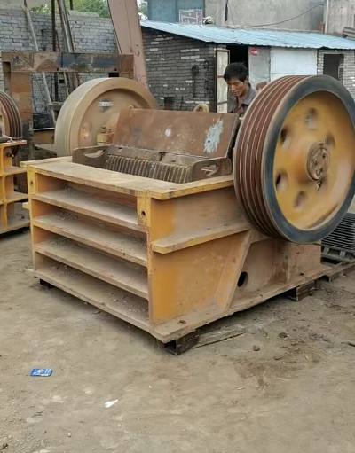 Used PE250*1200 jaw , motor 37 Kw 
