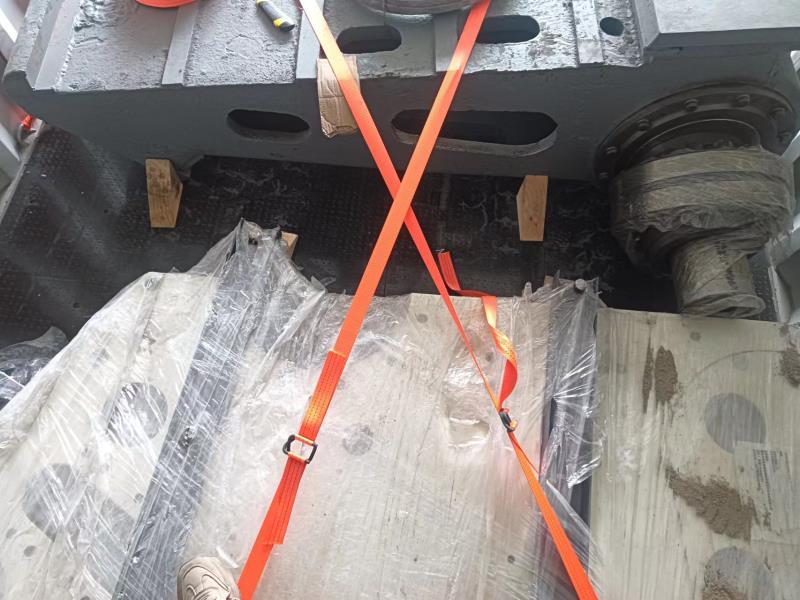 Metso C96 C80 , Barmac 7150 Se parts ( tips , eye ring , running plate ) export to Peru