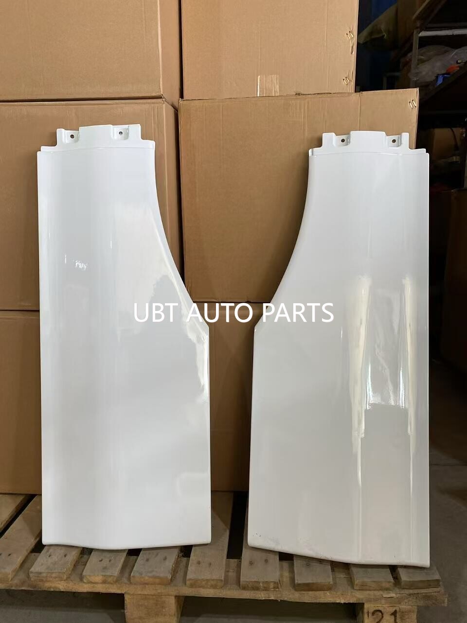 RIGHT LENGTHENED FENDER 810W61510-0410