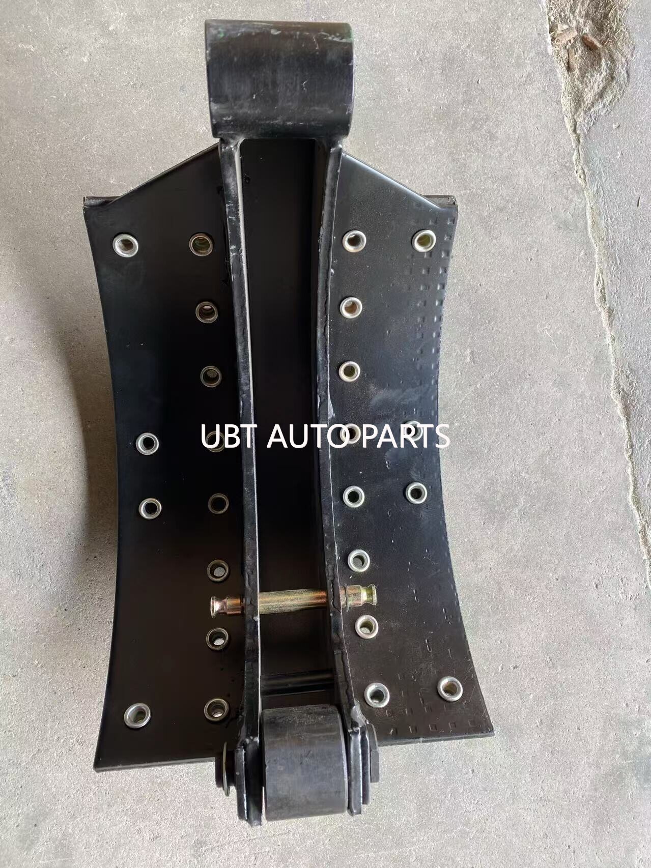 BRAKE SHOE COMPLETE FOR DIFF AZ9761450100