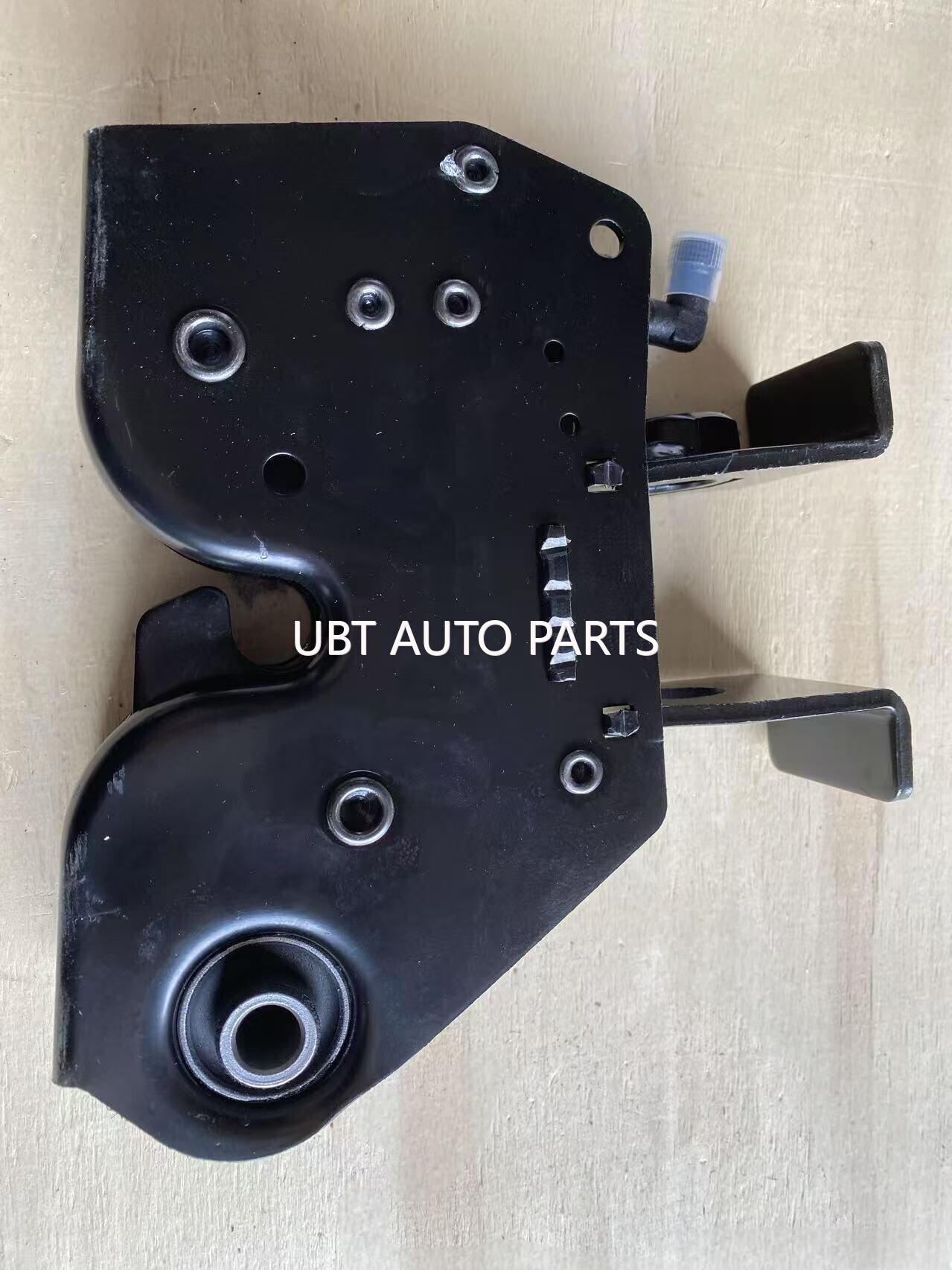 Cabin lock Hongyan LH 5802008603