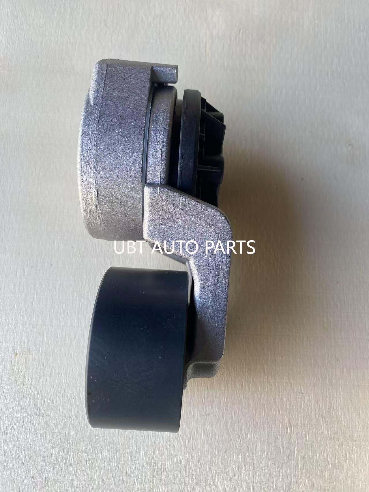Pulley tensioner VG2600060313