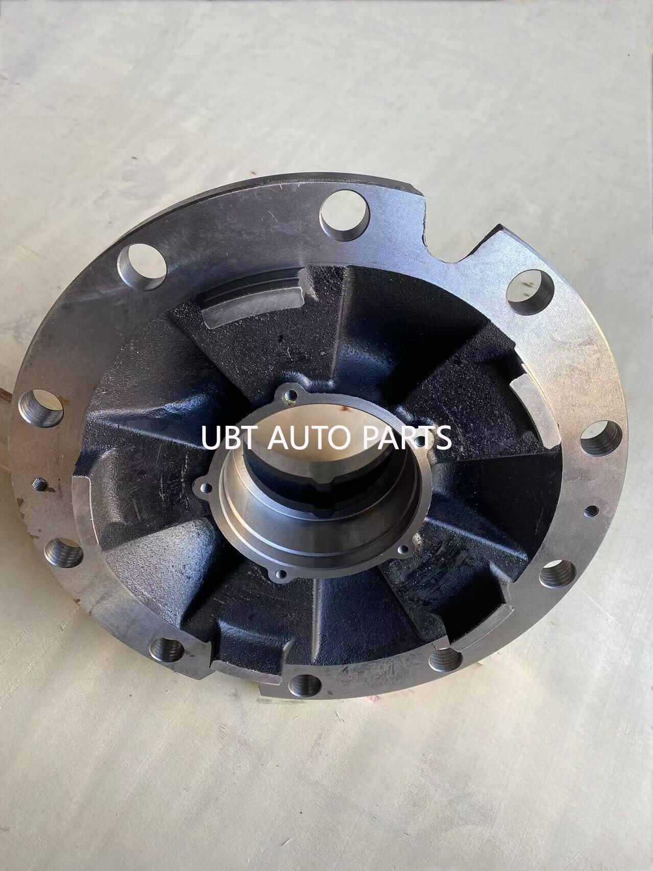 Wheel hub front hongyan 6000000306