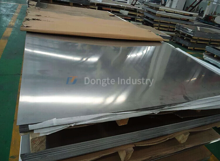 Hot Rolled Stainless Steel Plate/Sheet
