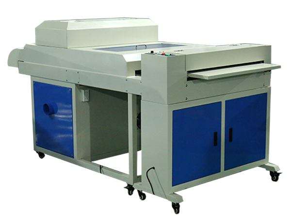 Máquina de recubrimiento UV 650