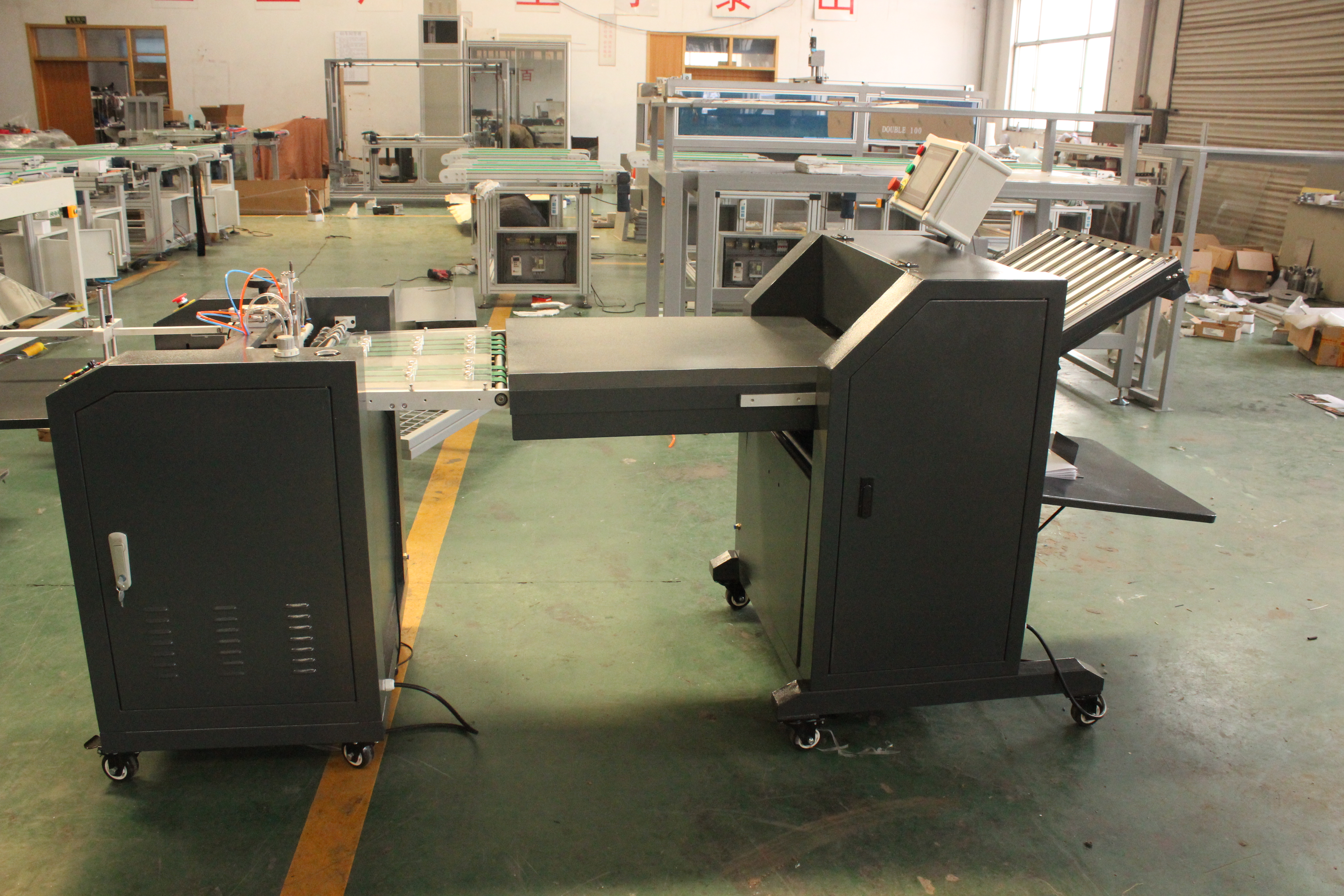 Máquina plegadora y plegadora automática: Agilice la producción de álbumes de fotos ACF500