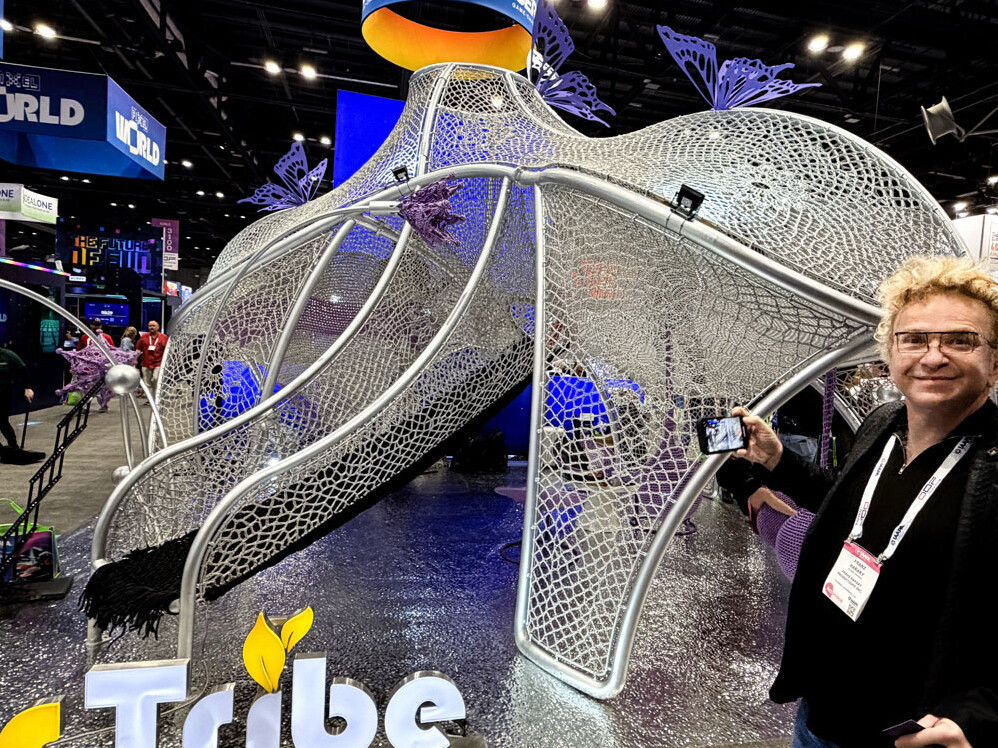 cocoon-born-netstribe-iaapa-orlando-booth-audience-check-in