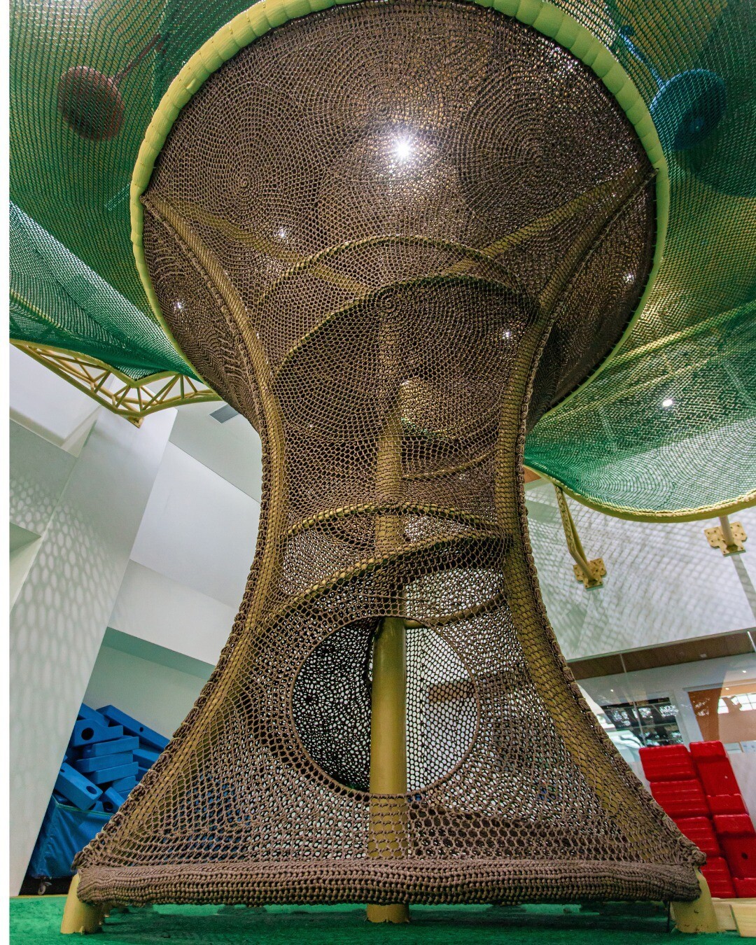 rainbow-rope-tree-campus-playground-indonesia-netstribe rainbow-rope-tree-campus-playground-indonesia-netstribe