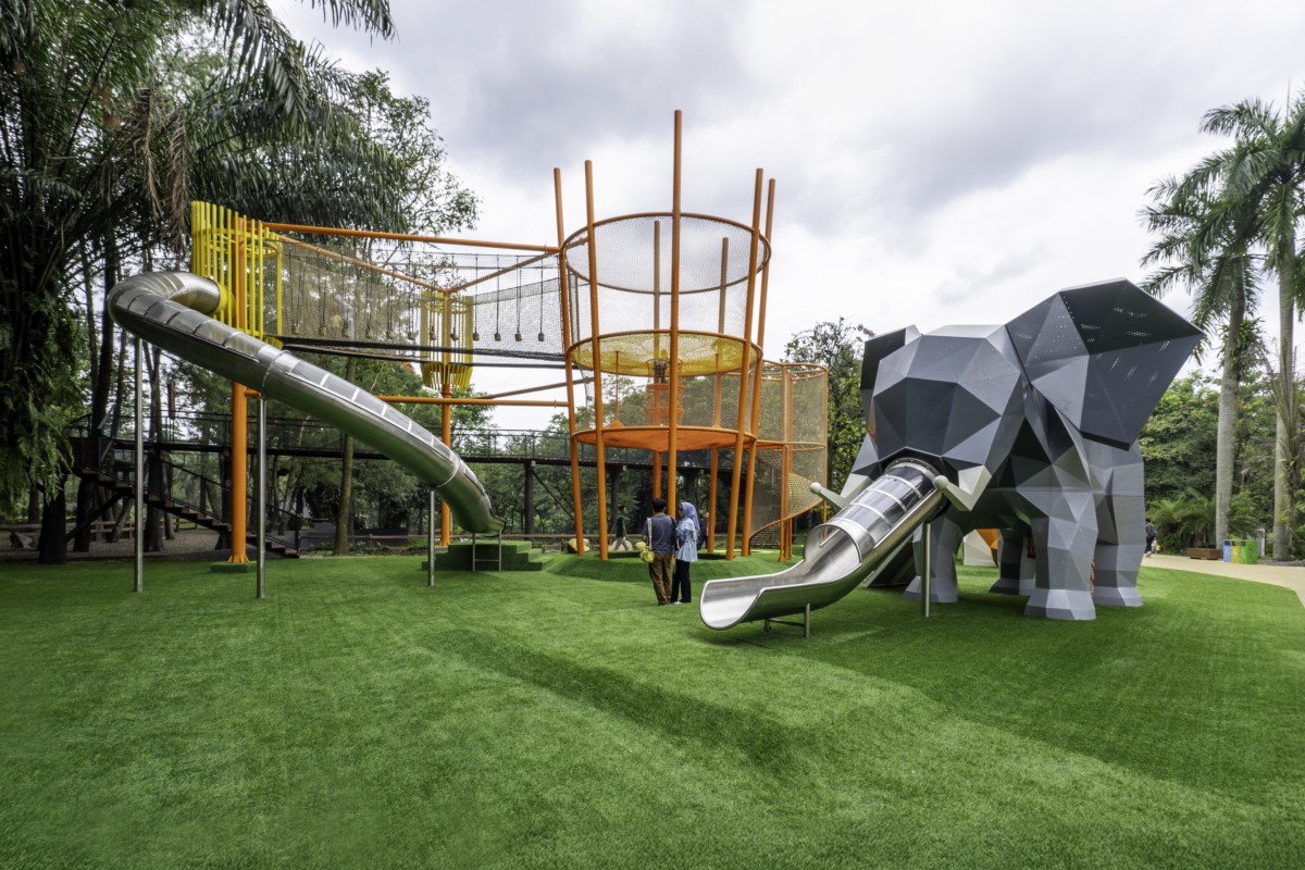 elephant-rope-net-interior-crawling-play