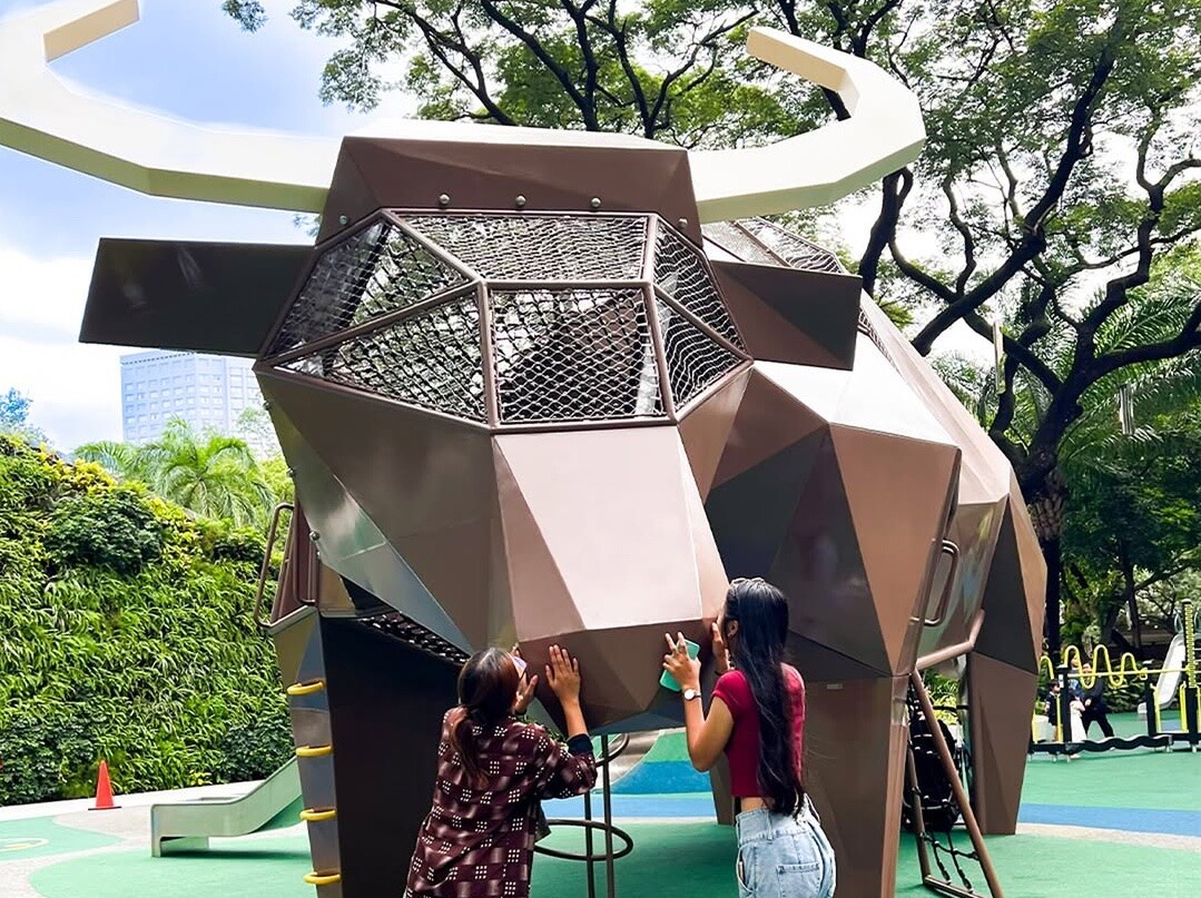 bull-rope-net-interior-crawling-climbing-play