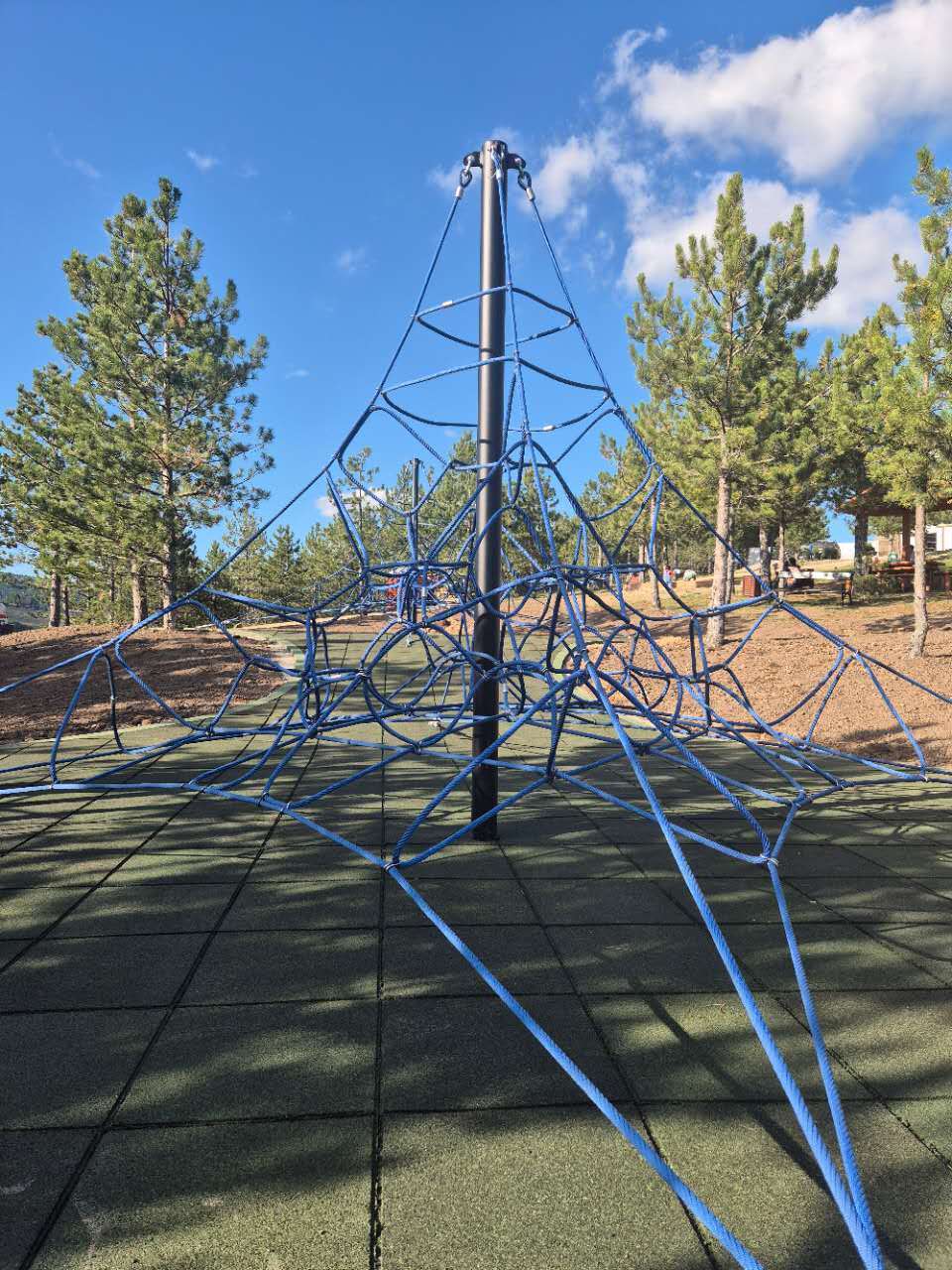 pyramid-net-steel-core-rope-climbing-structure-overview