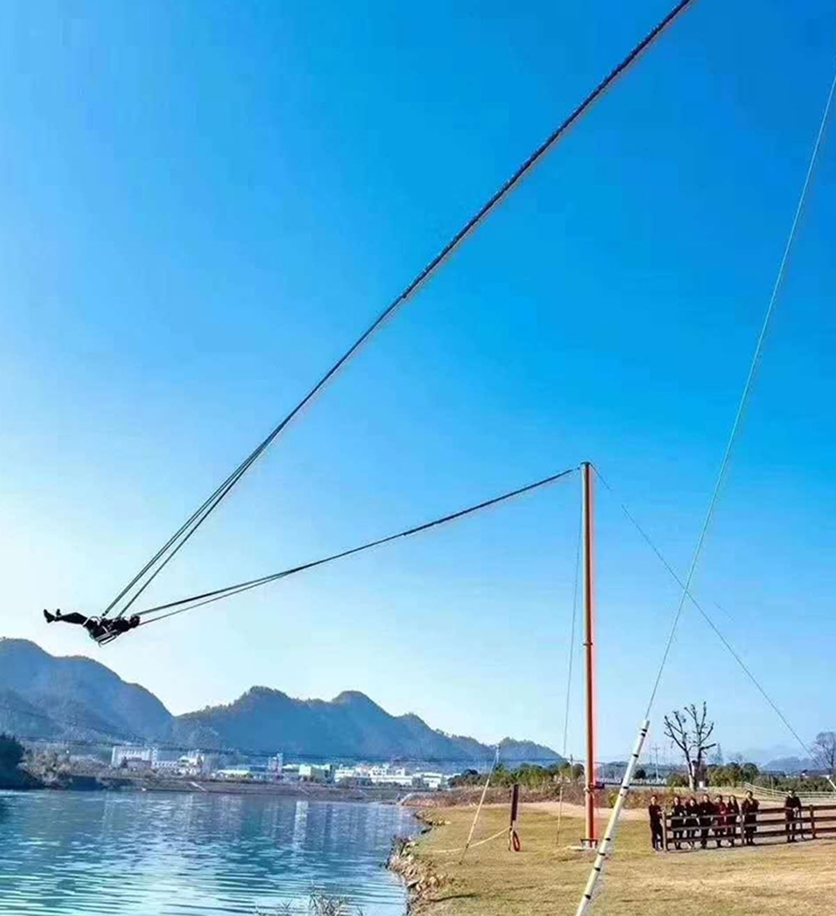 Human bungee slingshot