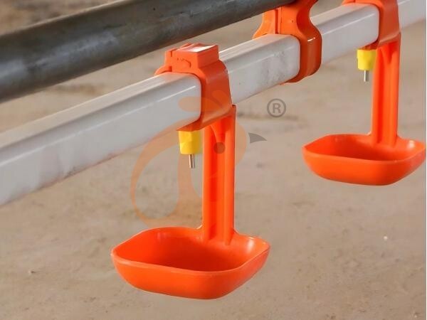 deep litter system (18)(1) deep litter system (18)(1)