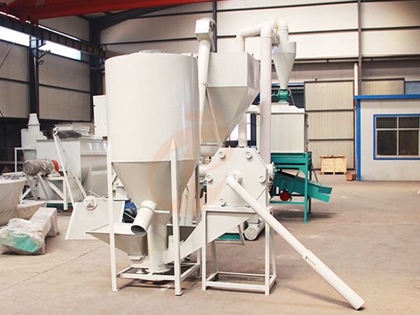 Automatic Vs Manual Feed Mixers | Which Is More Efficient?