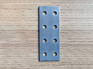 Eight-hole connecting piece